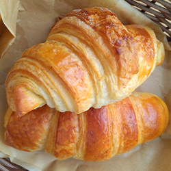 全粒粉のクロワッサン